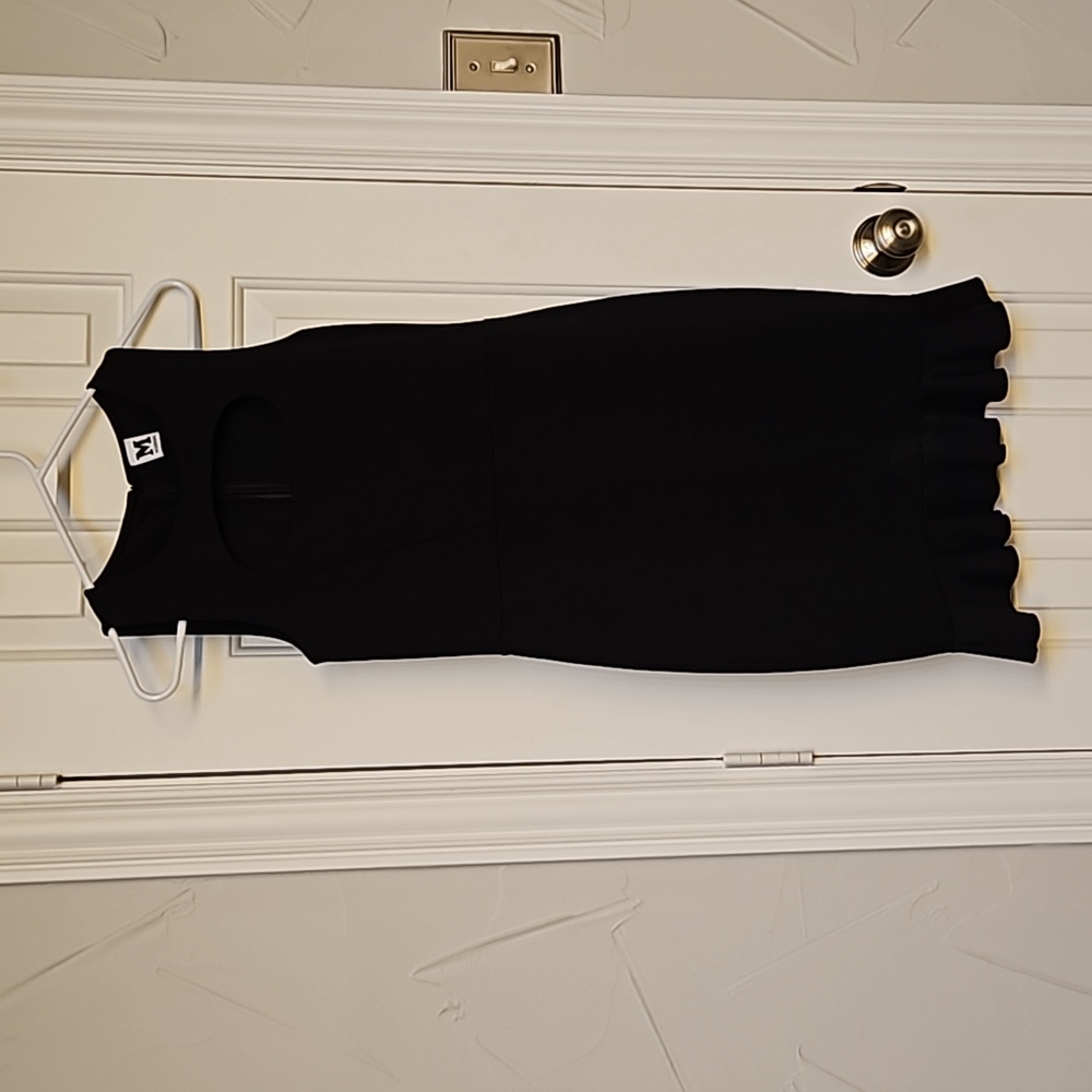 Missoni Sleeveless Cut Out Dress w/ Ruffle Hem, Size small, EUC
